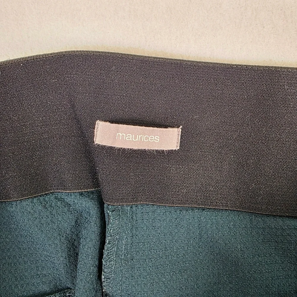 Maurices Women 18W‎ Dress Pants Dark Green Excellent Textured Pull On Tapered